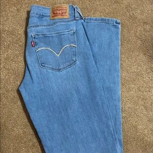 Levi 535 Super Skinny Jeans